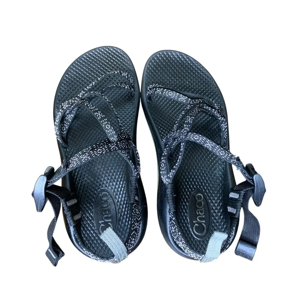 Chaco Z/Cloud X‎ Sport Sandals Adjustable Straps Black/White Kids Size 4